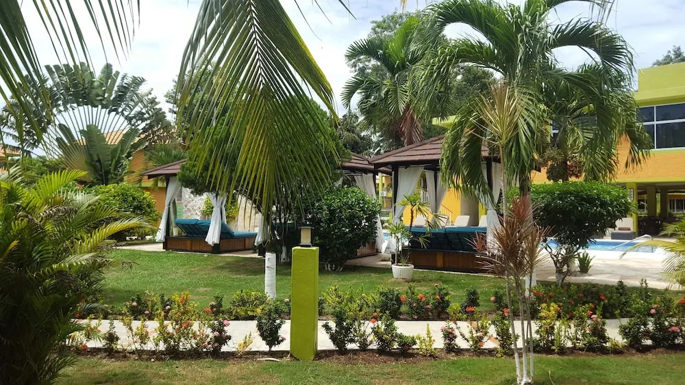 The Oasis Resort - All Inclusive