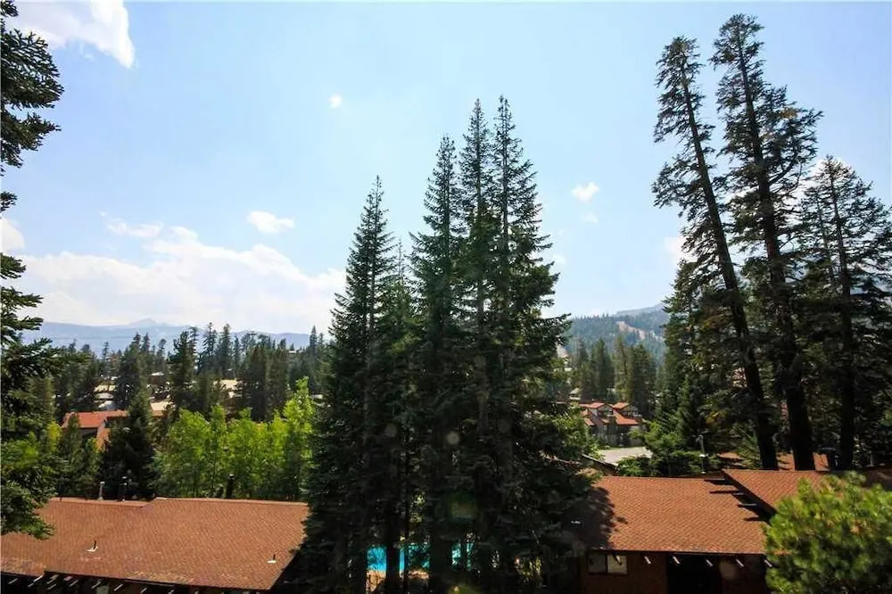 Mammoth Ski & Racquet Club #12 - Pet Okay! 2 Bedrooms 2 Bathrooms Cond