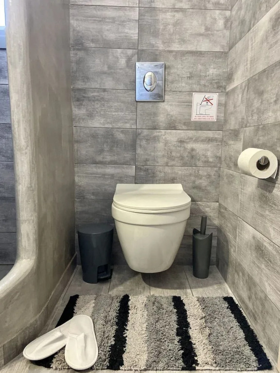 Aeron Suites