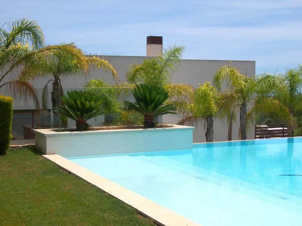 Acacia Golf Apartment @ Las Colinas Golf