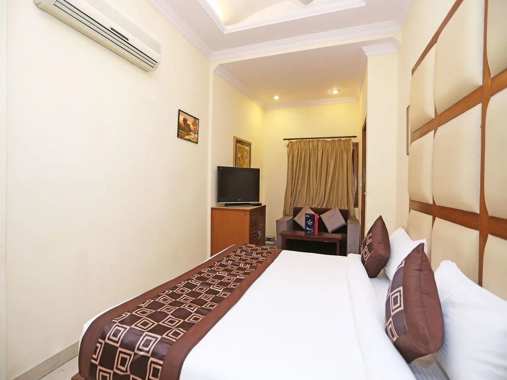OYO 10750 Hotel Vivek
