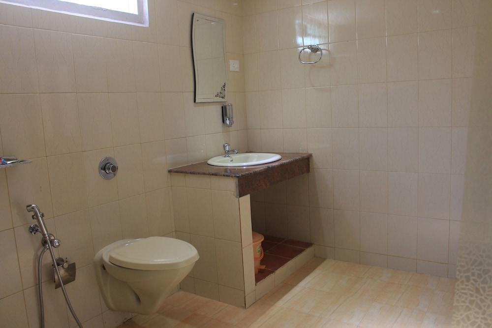 3 BHK Farmhouse in kumily, Idukki, by GuestHouser (FC95)