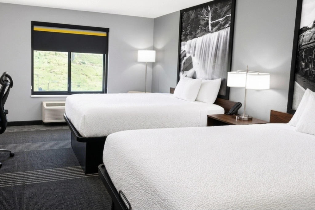 Super 8 by Wyndham Salina I-70