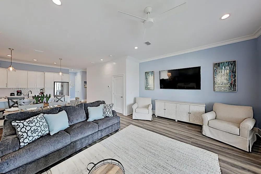 Luxury On Lagoon W/ Pool Steps To Beach! 4 Bedroom Cottage
