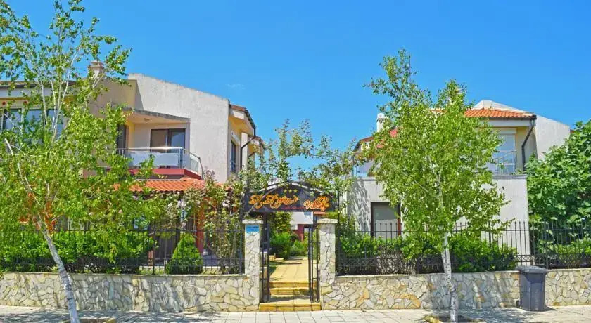 Saint Stefan Villas