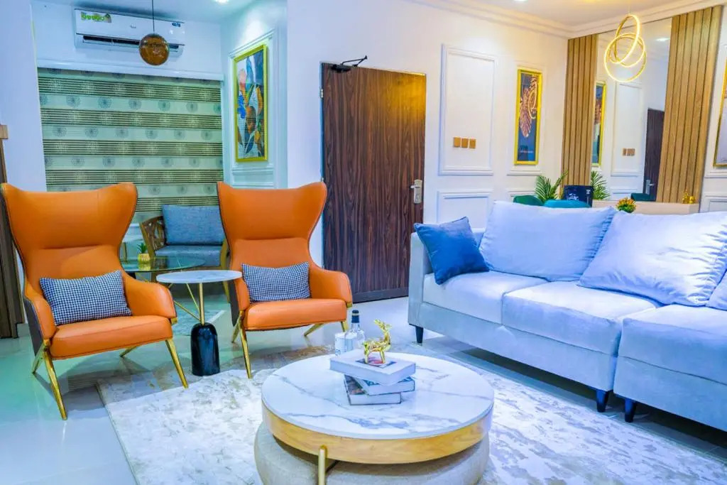 Plistbooking Xive 3 bedroom Luxury Abuja Apartment