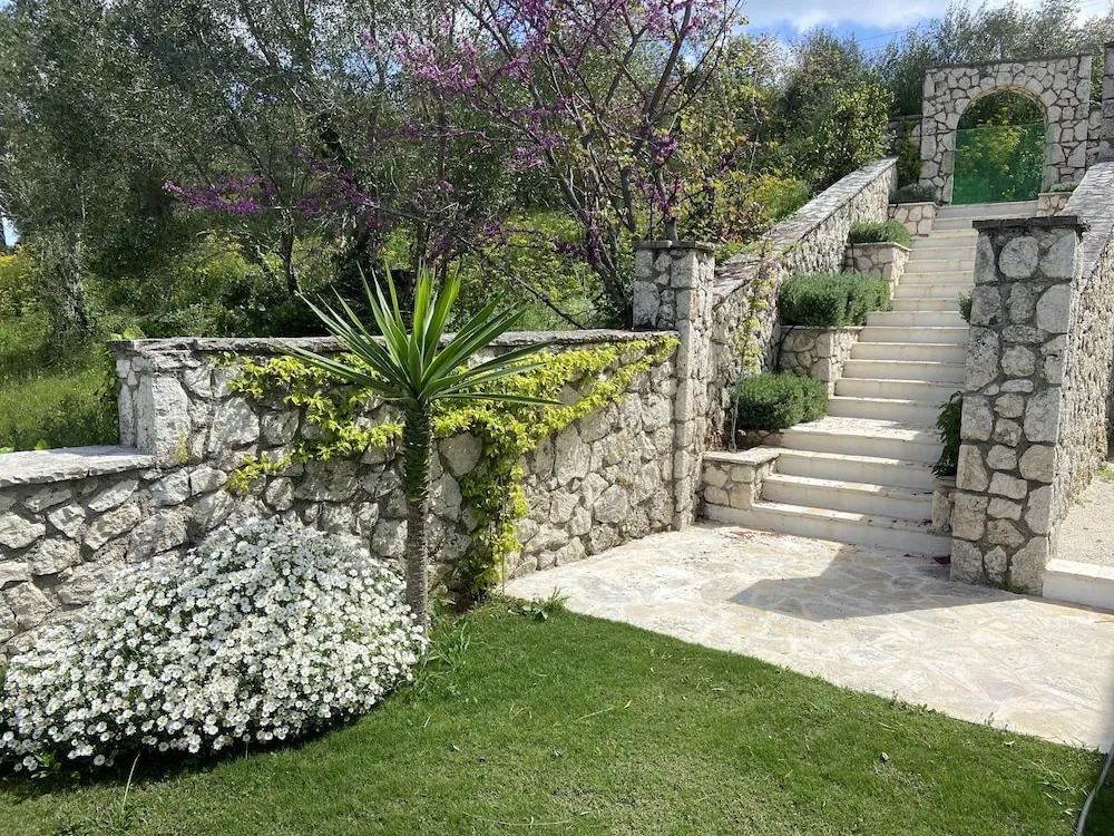 Private Villa and Pool with Lake Views and Sunset Terraces at The Grove