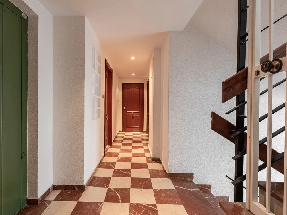 Simplistic Holiday Home in Málaga near Moorish Castle