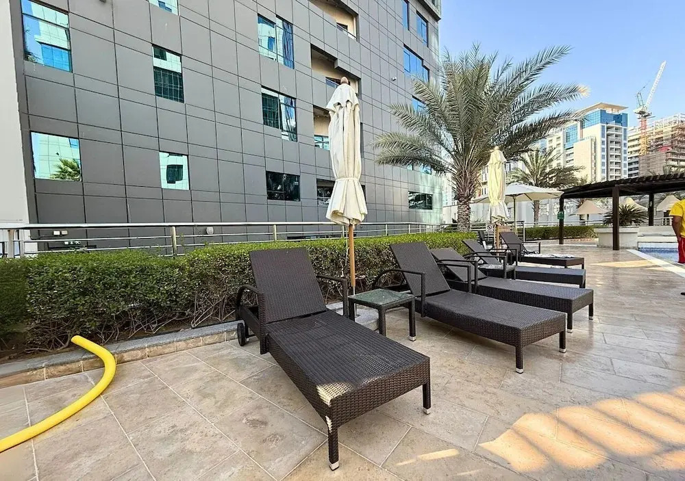 Capital Bay Comfort Studio city view