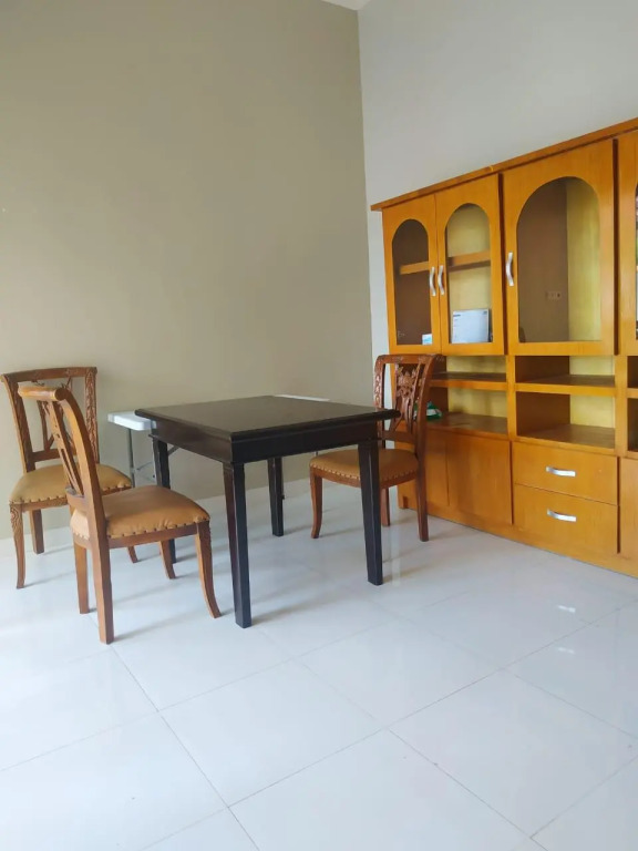 Nietsa Guest House Palu RedPartner