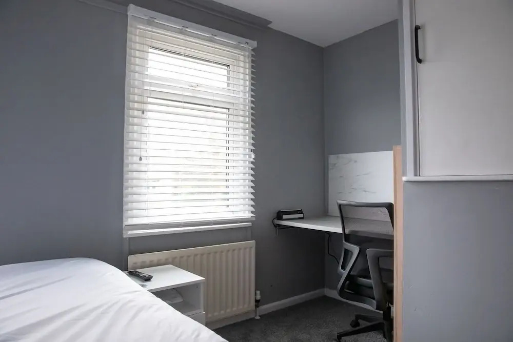 Impeccable 2-bed Home Close to City Centre!!