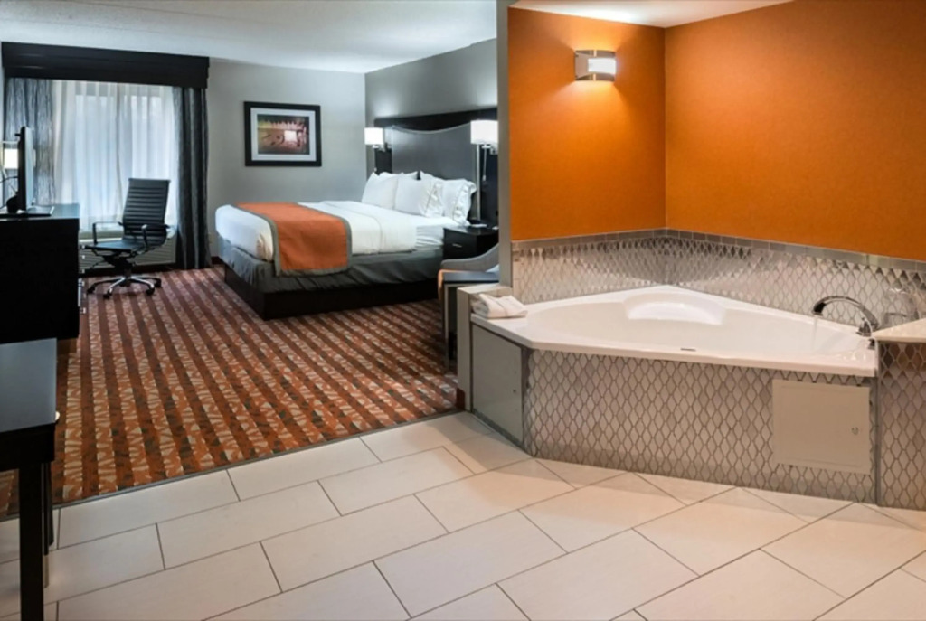 Holiday Inn Express & Suites Nashville Southeast - Antioch by IHG