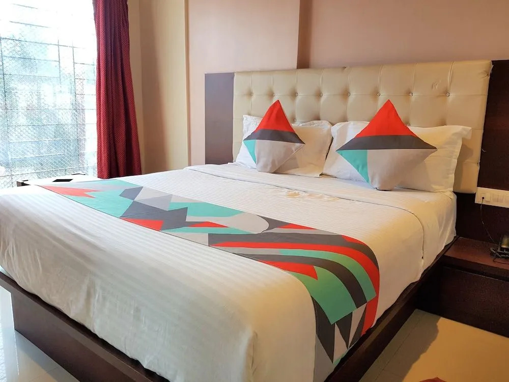 Hexa Malad Suite