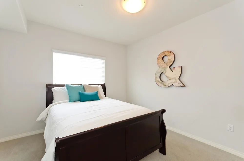 LA006 3 Bedroom Apartment By Senstay
