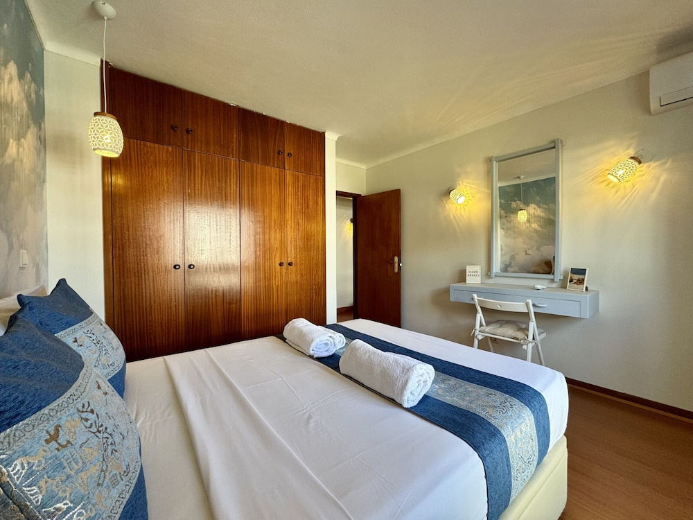 Vilamoura Summer Villa 2 With Pool by Homing