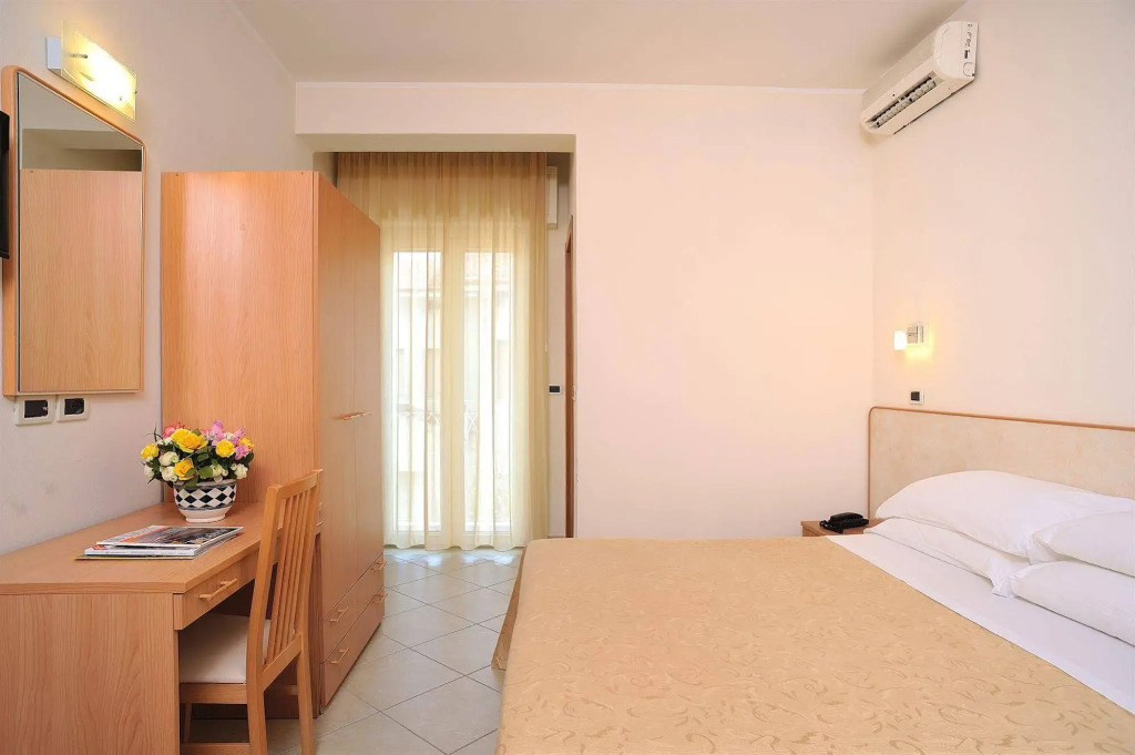 Hotel Favorita Easy Stay B&B