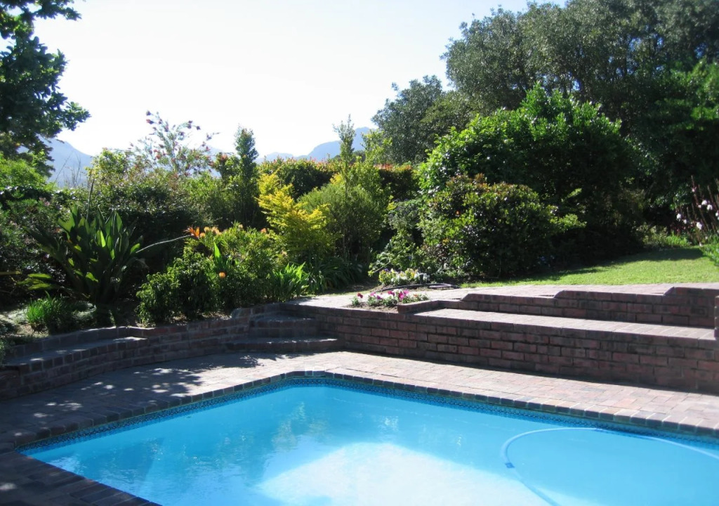 Paradiso Guesthouse & Self-catering Cottage
