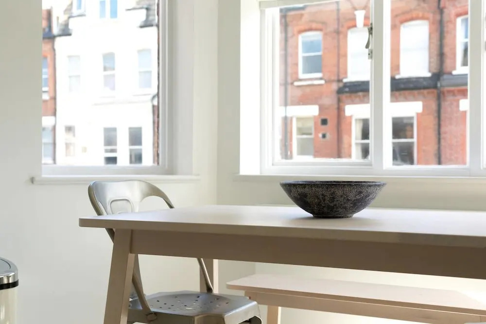 Stunning 2BR Home in West Kensington W/balcony