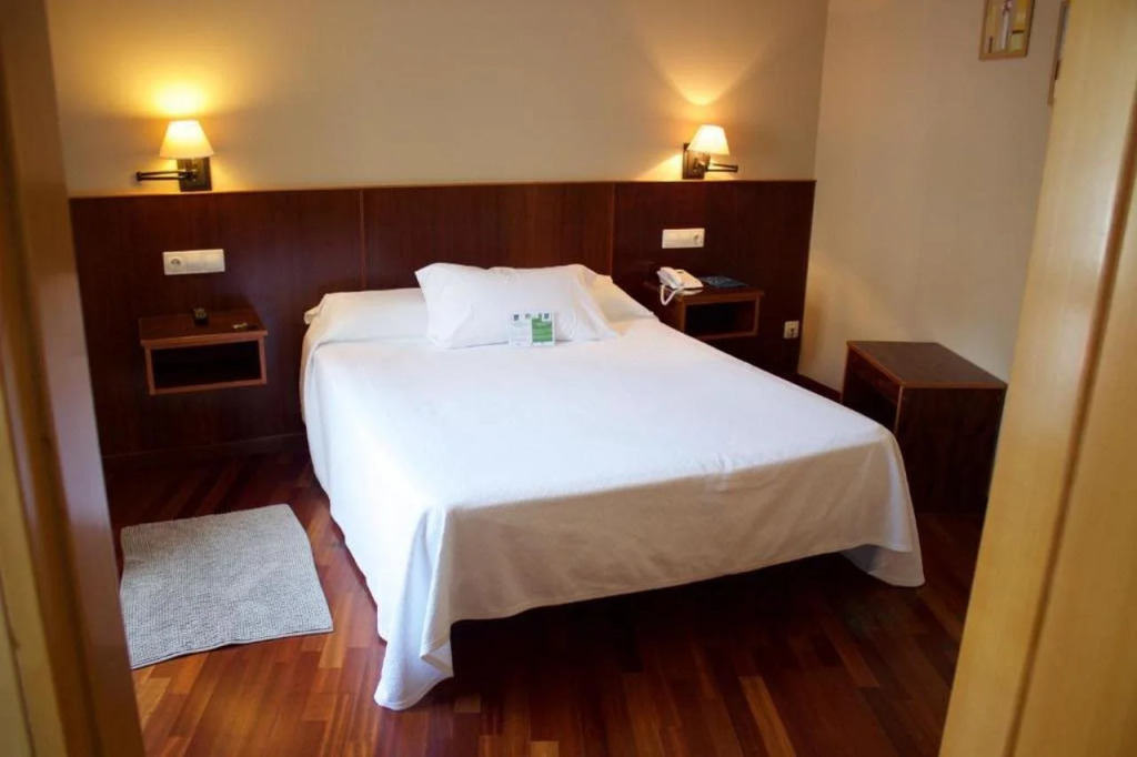 Hotel Parking Miradoiro de Belvís