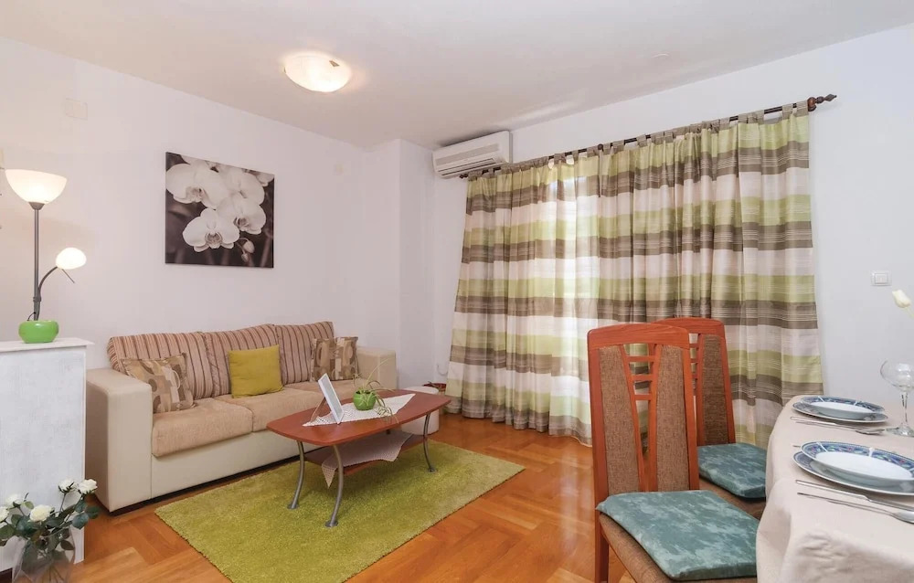 Amazing Home in Split With Wifi and 2 Bedrooms