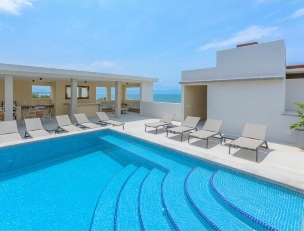 Bellevie Ocean View Terrace by the Beach
