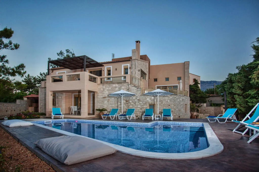 Mitsos Villa Rousospiti