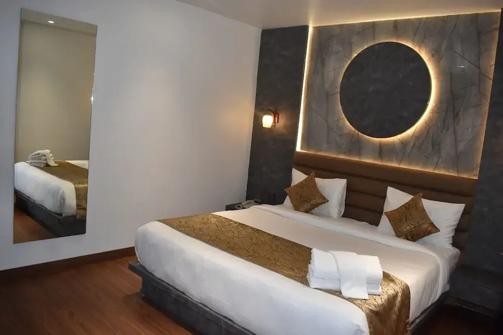 3 AG Hotel & Resort