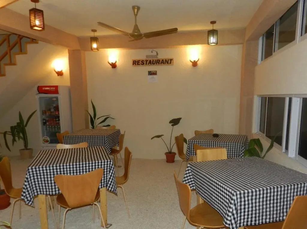 Arora Inn