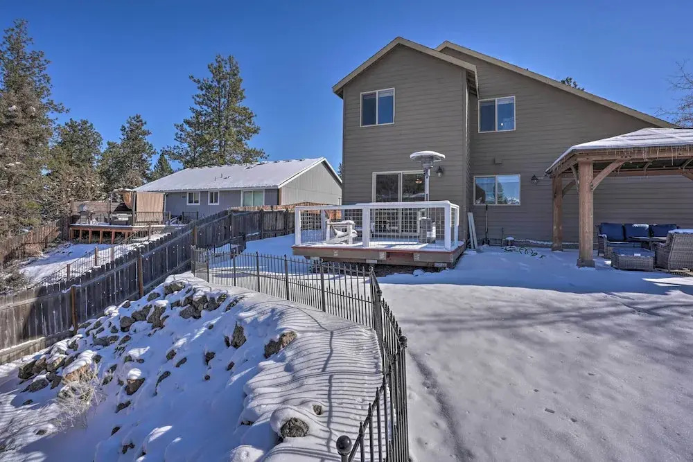 Family-Friendly Oregon Vacation Home w/ Yard