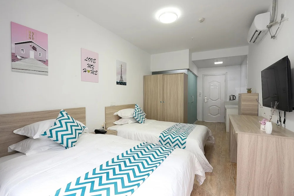 Free Hotel