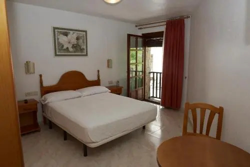 Hostal Marbore