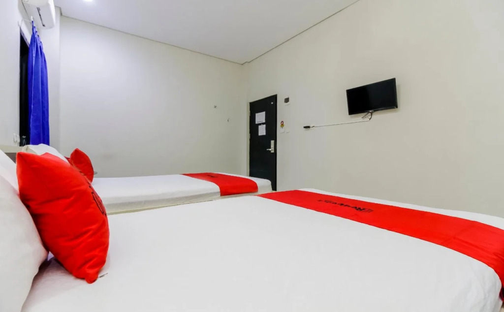 RedDoorz near Samarinda Central Plaza