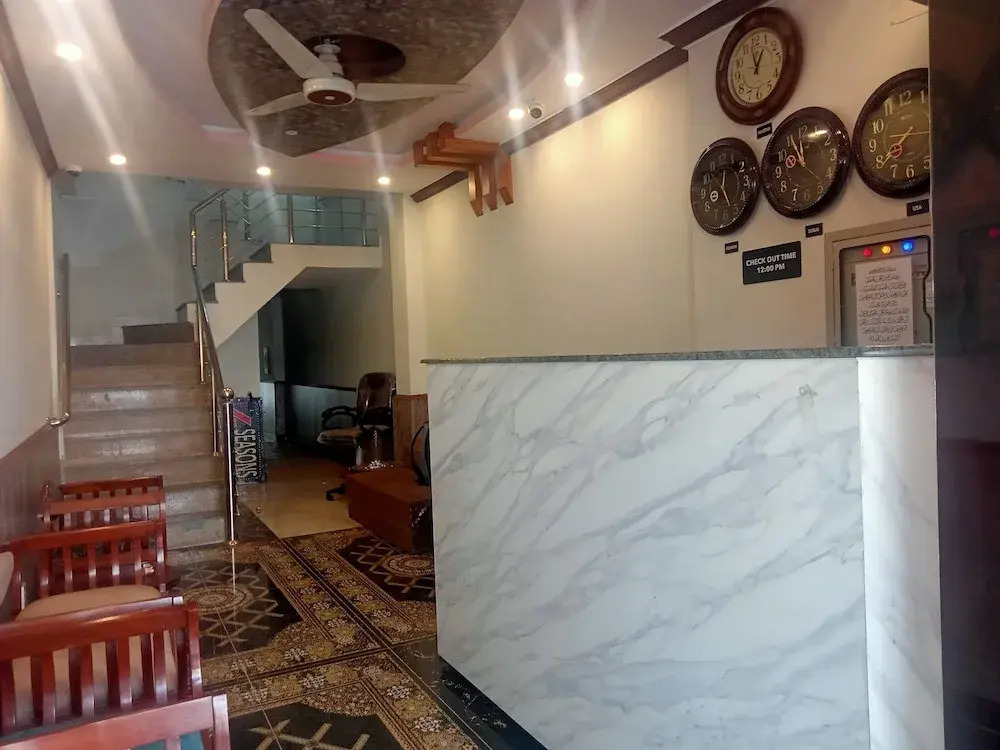 Four Season Guest House