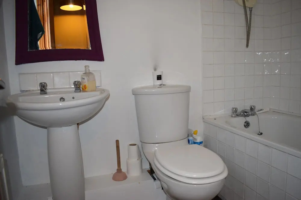 2 Bedroom House on James Street Sleeps 4