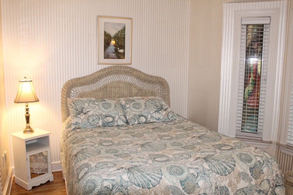 Treasure Island Beach Retreat Sleeps Up To 13
