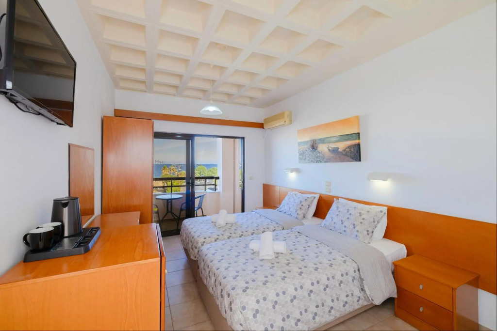 Heleni Beach Hotel