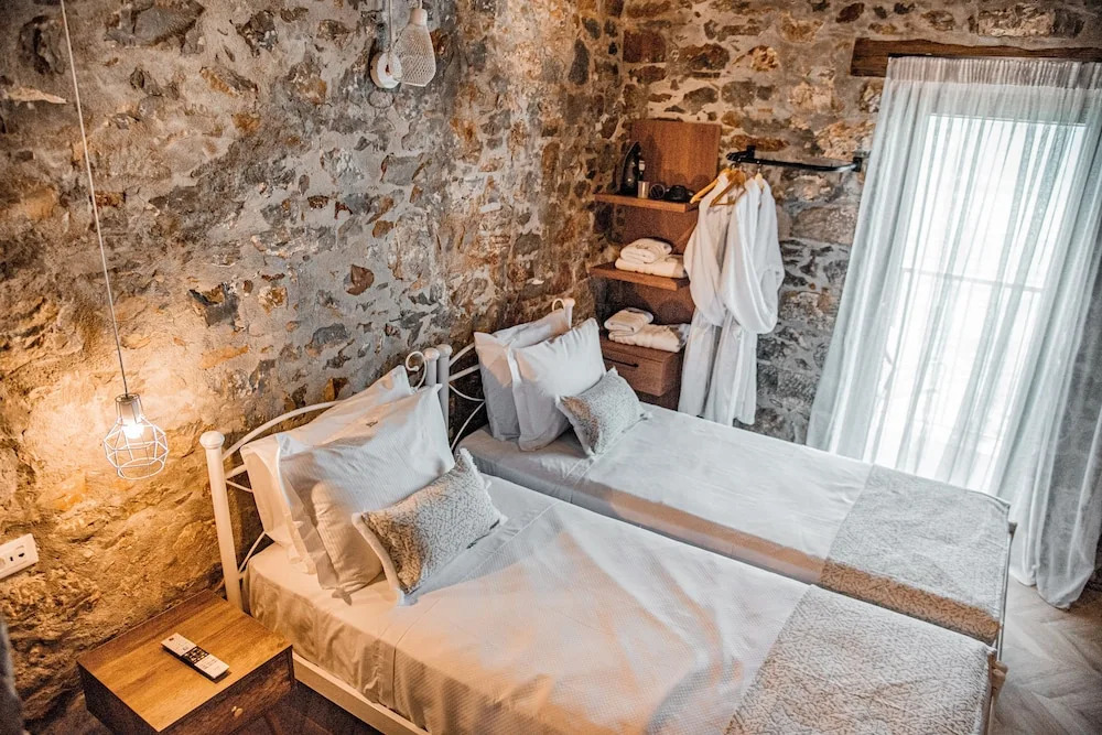 Petra Elounda Suites