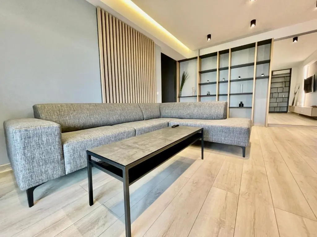 Luxury apartment, private parking,7