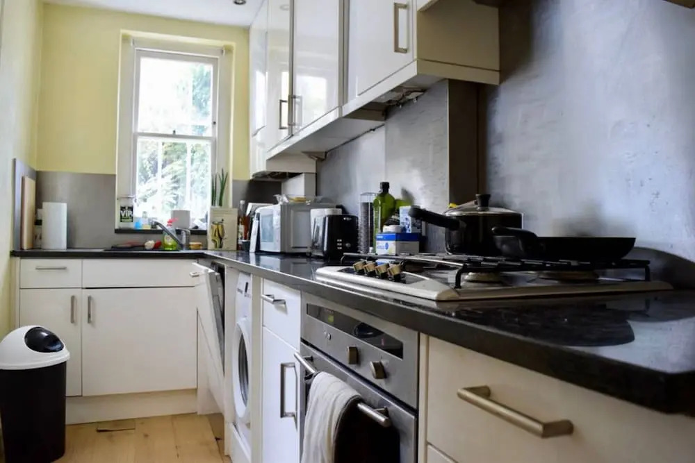 1 Bedroom Apartment With Large Garden in West London