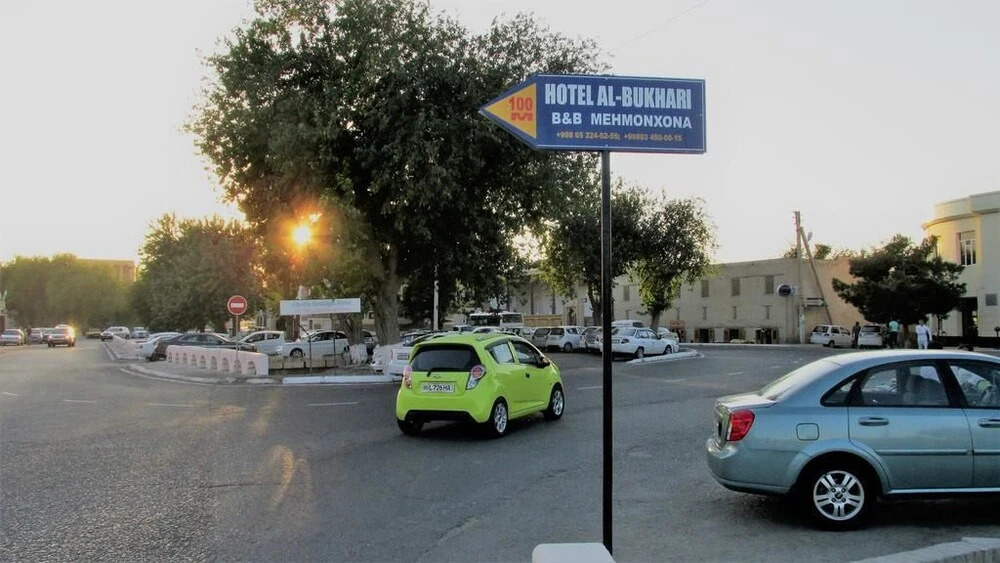 AL-BUKHARI Boutique Hostel
