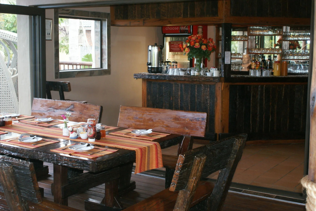 Ndiza Lodge and Cabanas