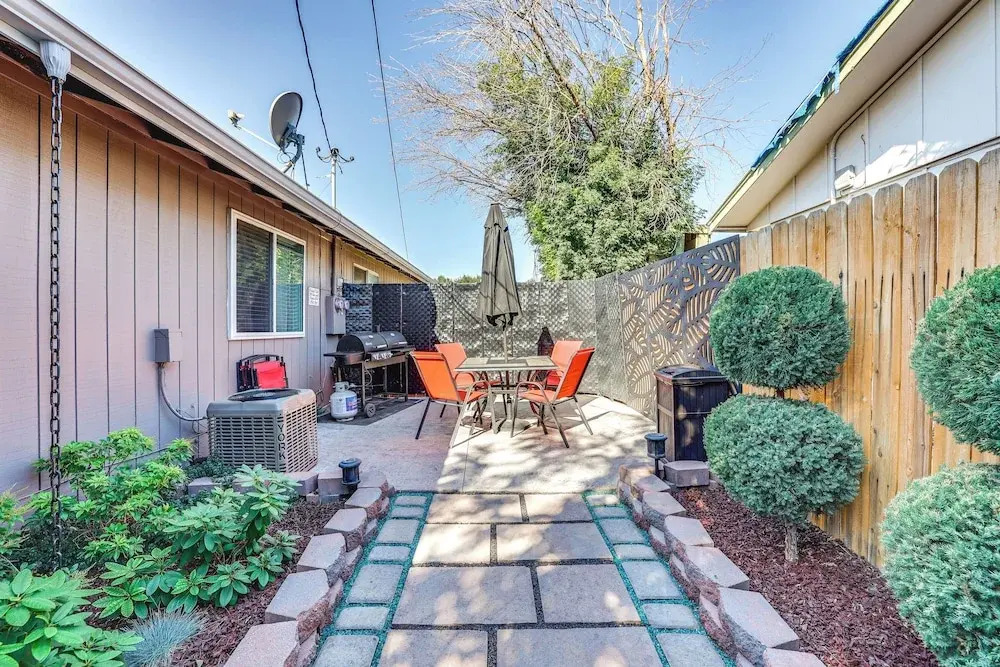 Boise Home w/ Hot Tub, Yard ~ 5 Mi to Dtwn!
