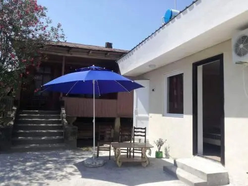 Zurabis Guesthouse