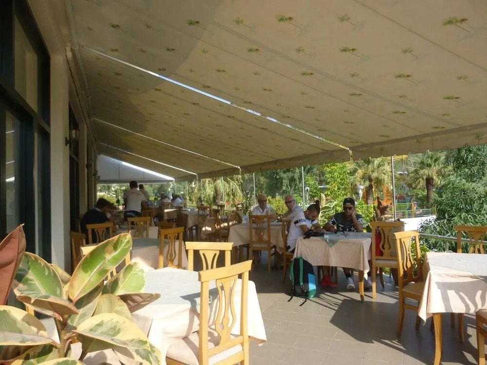Hotel Rossi