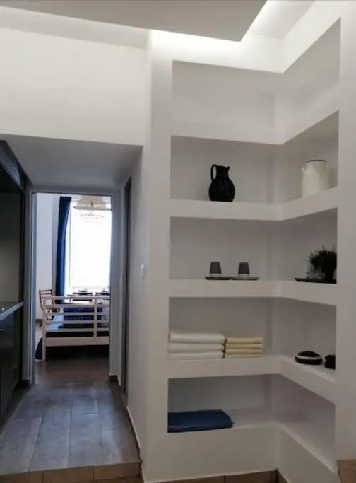 Aegina Port Apt 4