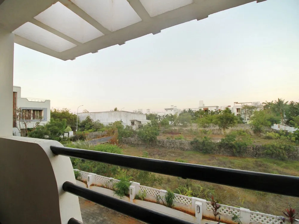 OYO 8282 Heritage Residency