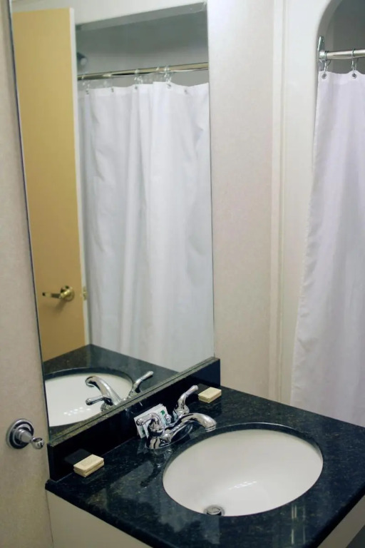 The Glengate Hotel & Suites