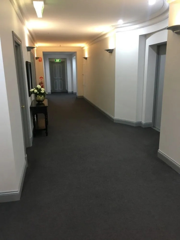 City Escape 2BD in Adelaides East End 4