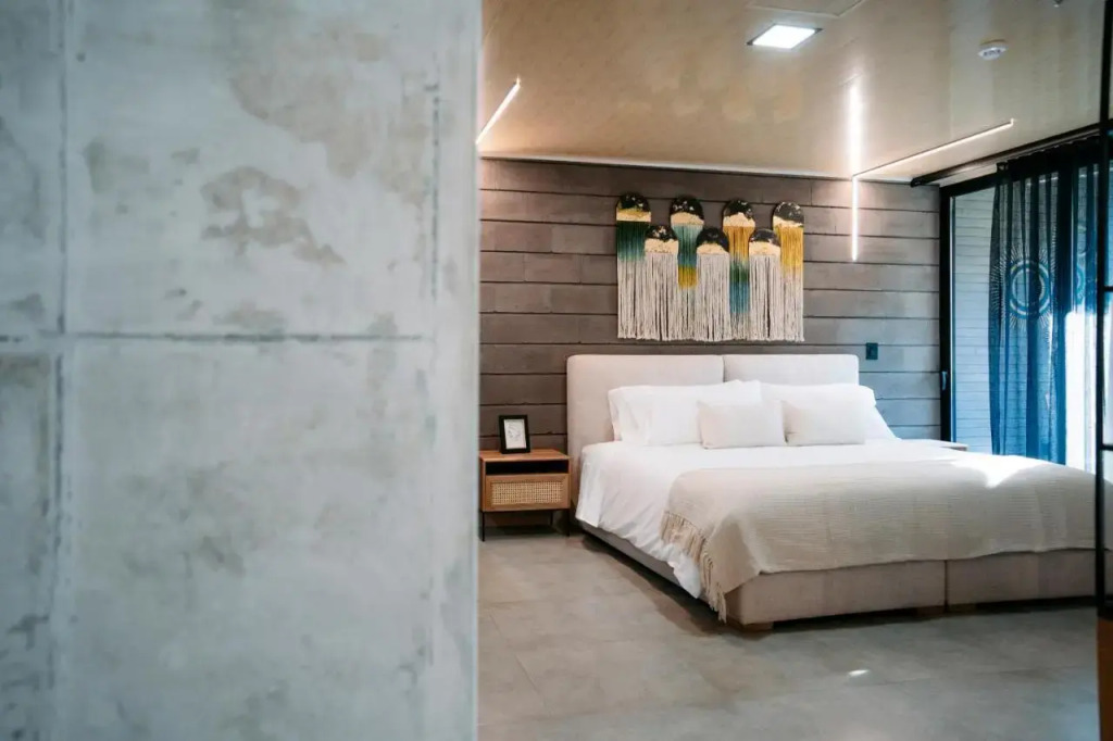 Hotel Living by Armoniko