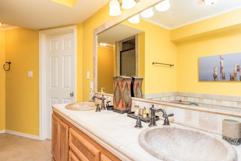 112 E Amberjack Duplex #1-2 - 6 Br apts by RedAwning